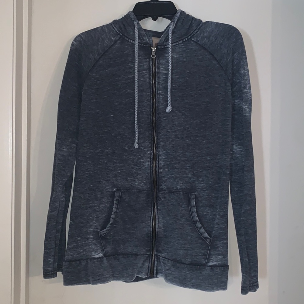 💸 3/$25 Charcoal gray distressed hooded, zip up, T-shirt jacket